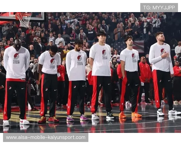 开拓者险胜掘金激战收官杨瀚森全场未登场球队轮换策略引热议 开拓者险胜掘金激战收官杨瀚森全场未登场球队轮换策略引热议