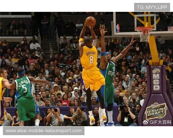 新秀被比作科比?篮球天赋的激烈比拼与未来闪耀的可能 新秀被比作科比?篮球天赋的激烈比拼与未来闪耀的可能