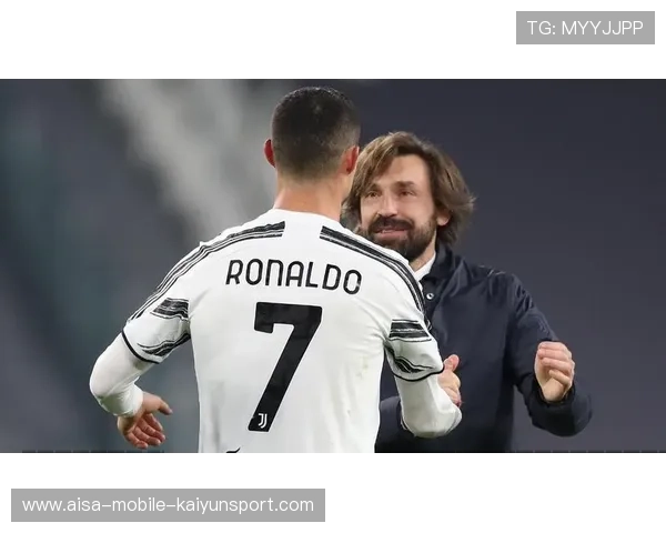 续约战引发转会风波:足坛暗战背后的博弈与机遇 续约战引发转会风波:足坛暗战背后的博弈与机遇