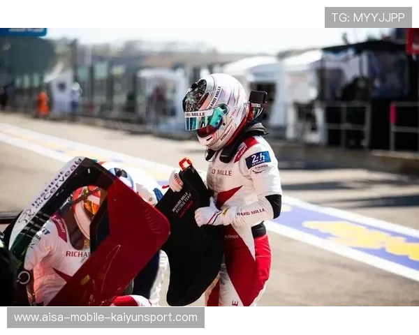 F1车手席位竞争激烈,多名年轻人展现夺目数据 F1车手席位竞争激烈,多名年轻人展现夺目数据