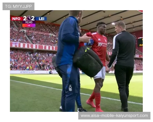 球队老板怒骂主帅：你把俱乐部毁了！