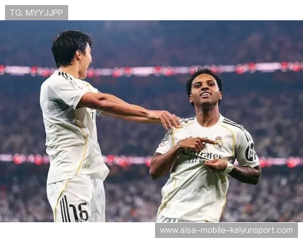 罗德里戈内切抽射中柱，皇马差点扩大优势，皇马罗德里戈踢什么位置